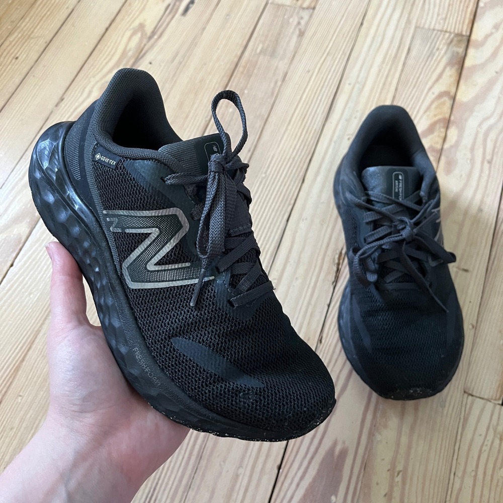 New Balance Fresh Foam Arishi v4 GTX Women 6.5 Black Waterproof Running Shoes